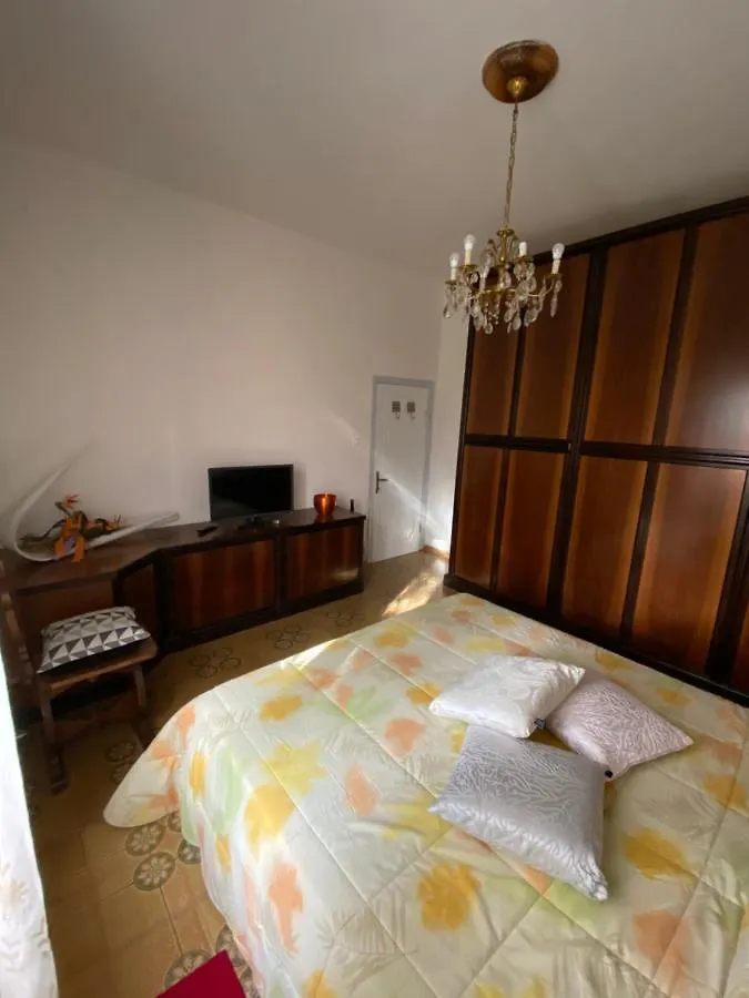Casa Ortensia Chiusi della Verna 0*,